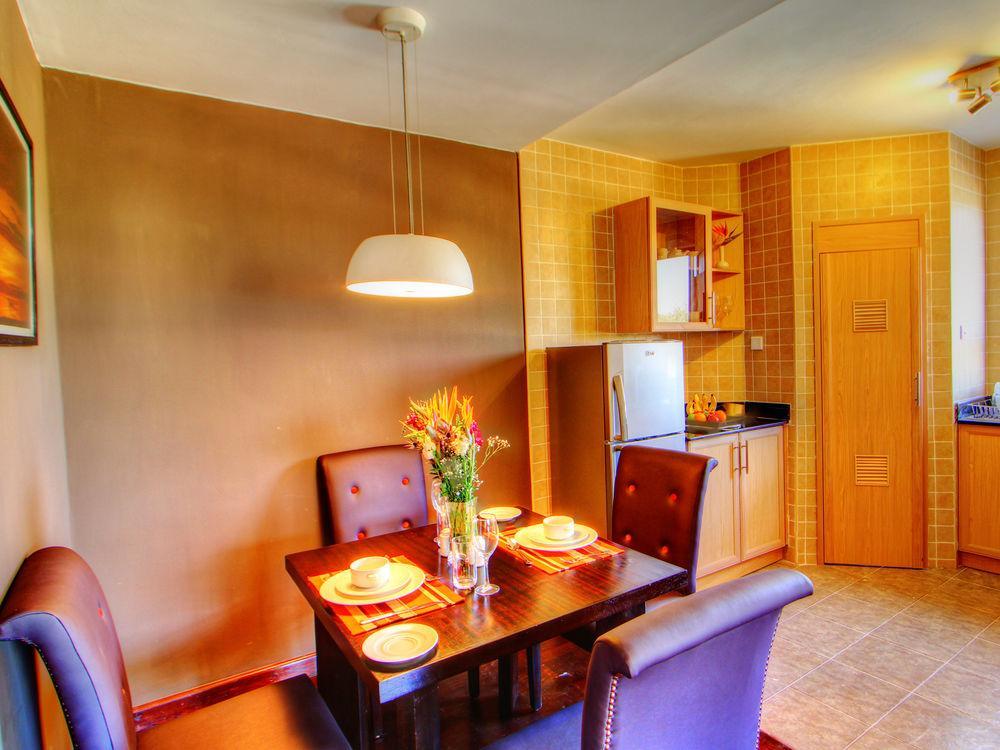 Nelson'S Court Serviced Apartments Nairobi Buitenkant foto